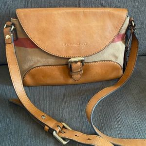 Burberry hemham house check crossbody